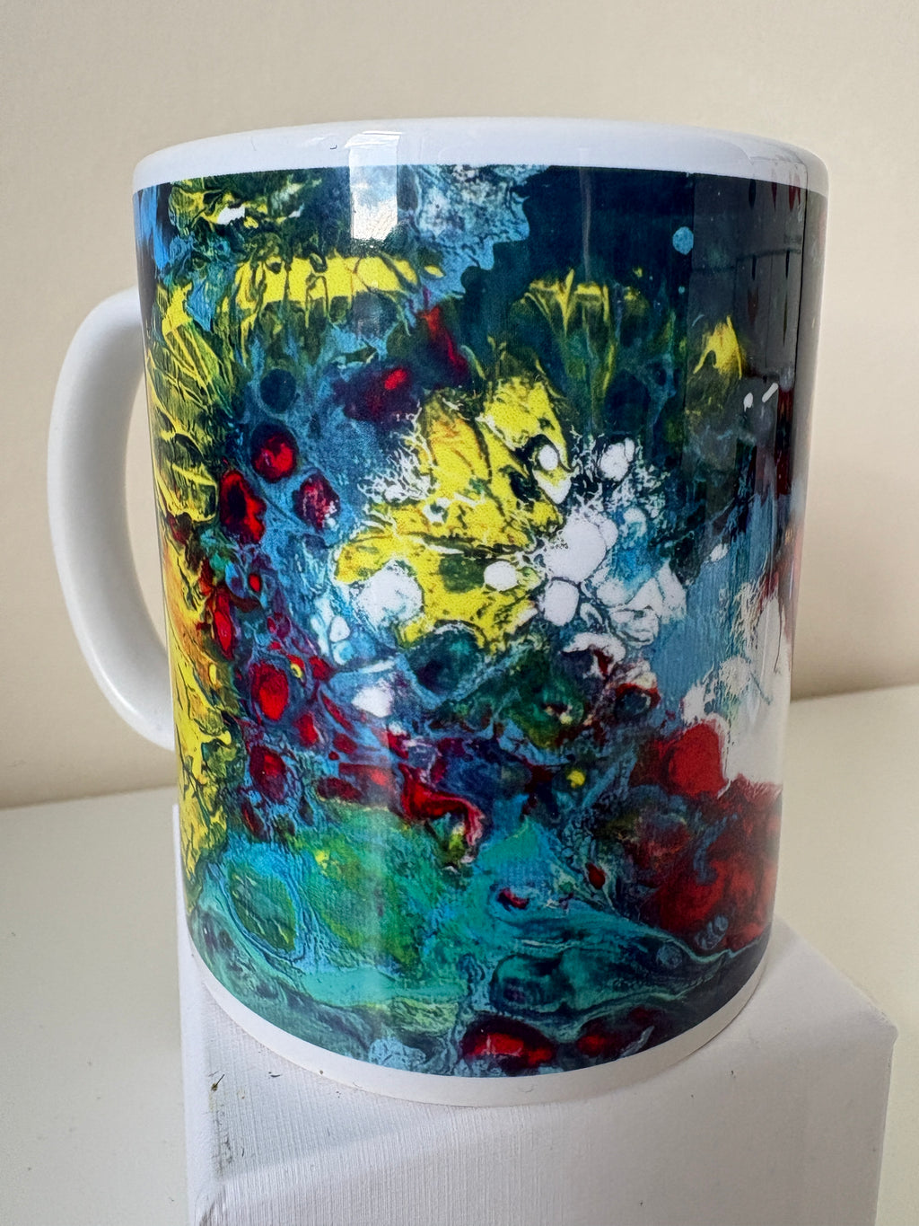 Set B of 4 Bright original design abstract Art Mugs (9oz/250ml)