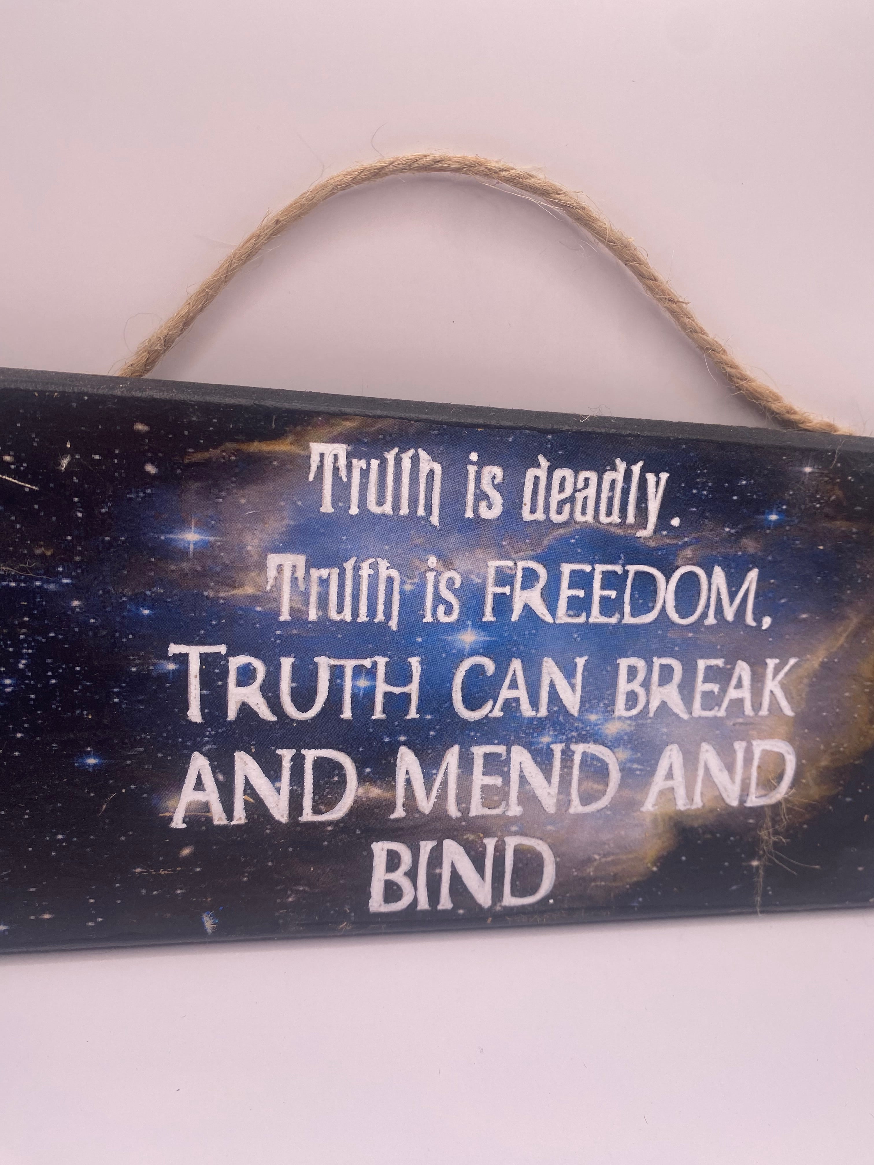 “Truth Is Deadly” – A Court of Mist and Fury Plaque