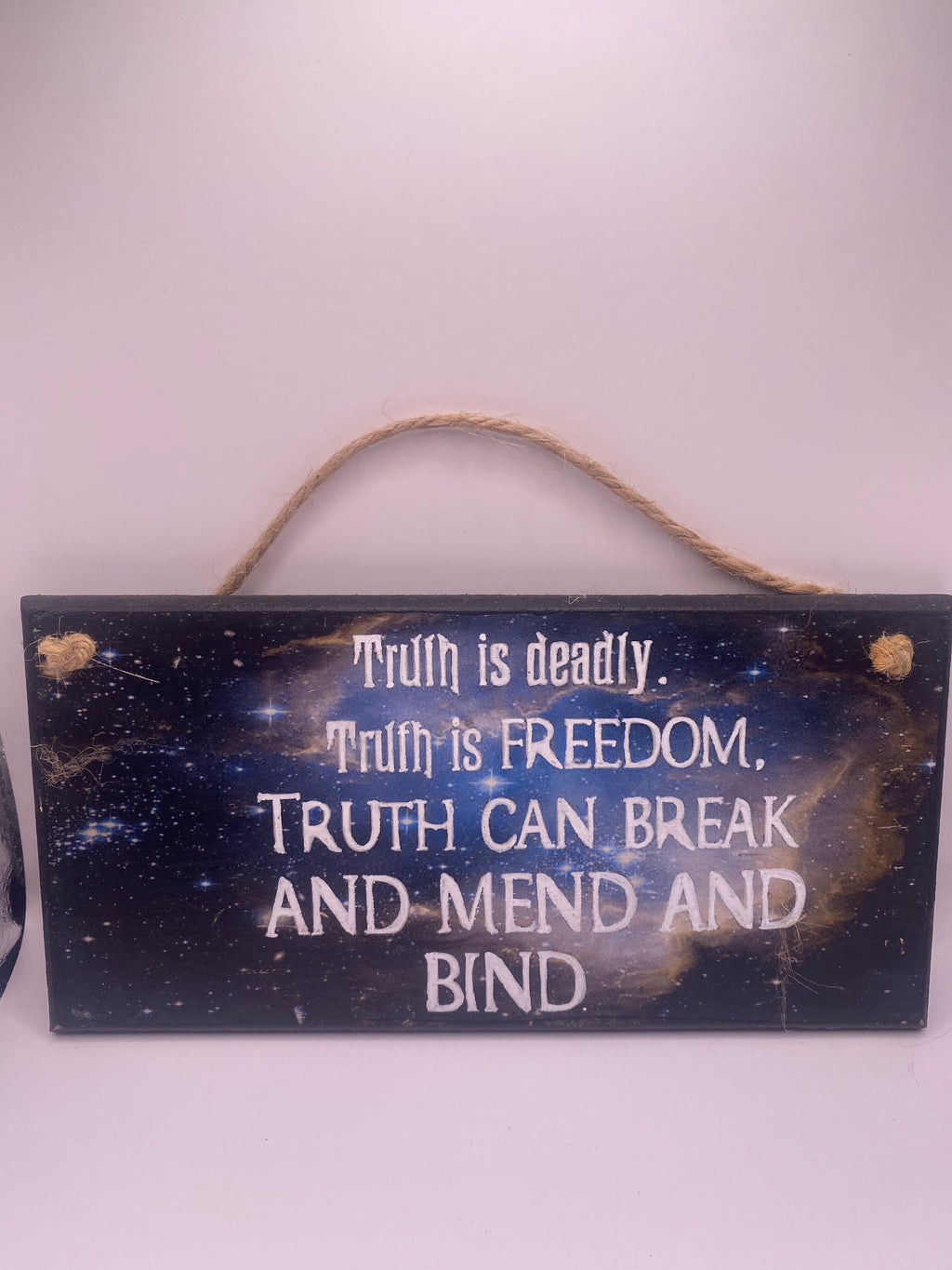 “Truth Is Deadly” – A Court of Mist and Fury Plaque