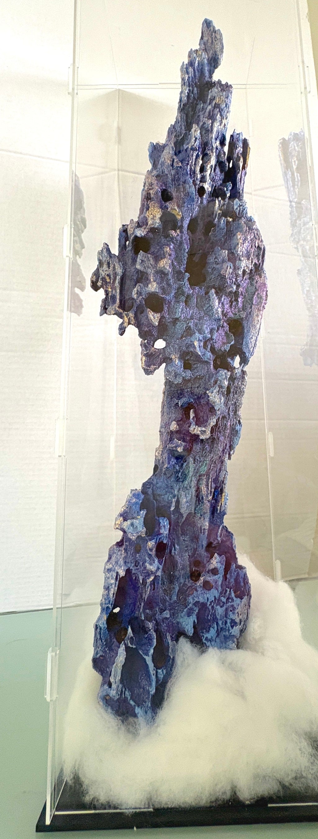 Mysterious 'Alien Object' Sculpture - in display case 60 x 17 x 17cm