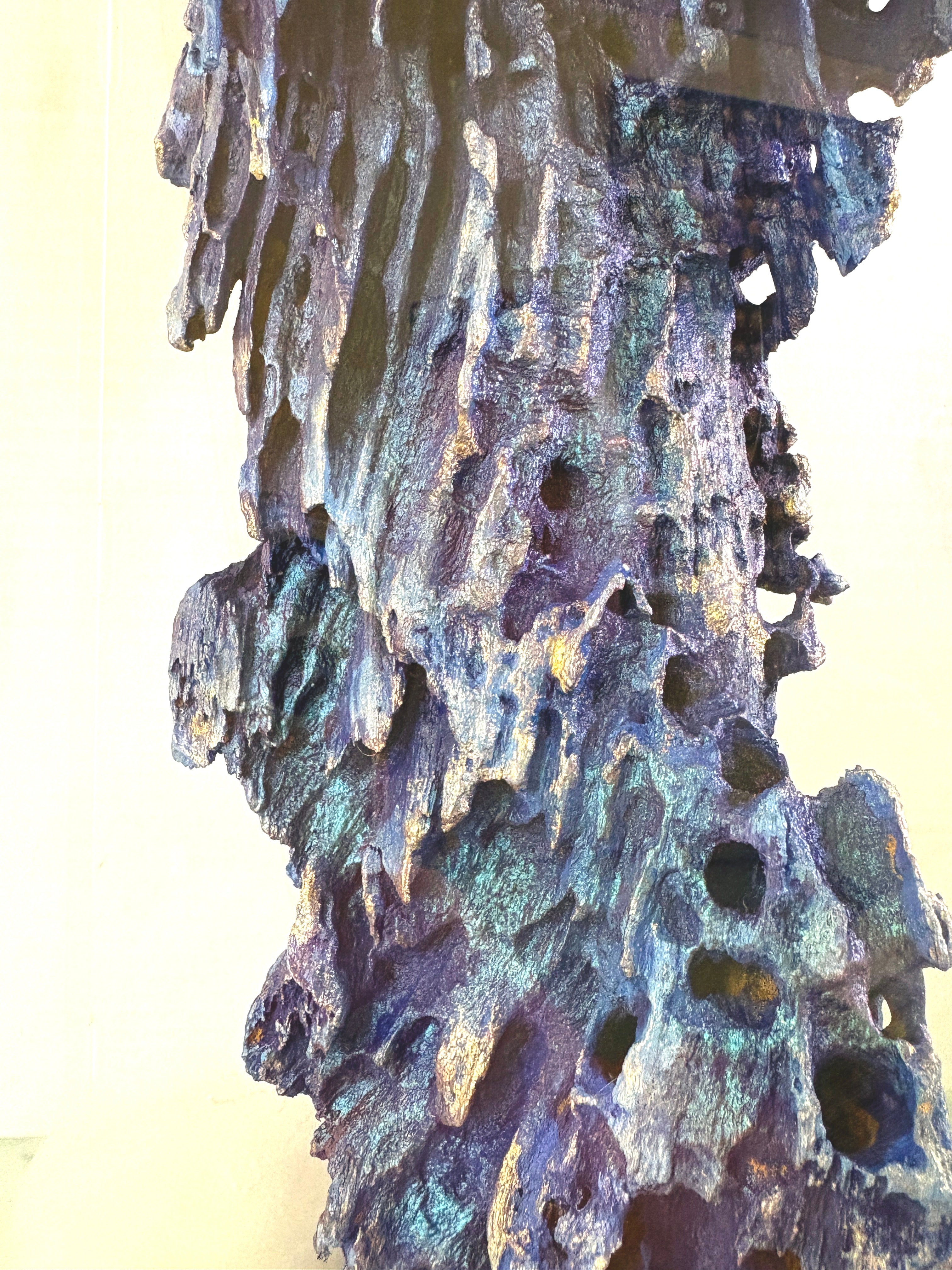 Mysterious 'Alien Object' Sculpture - in display case 60 x 17 x 17cm